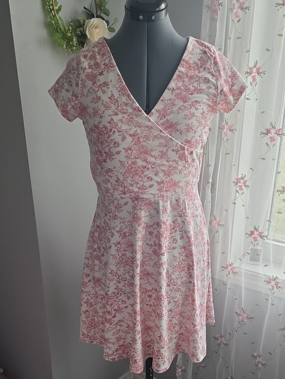 NWOT Floral Wrap-Style Pink and White Women's Dress